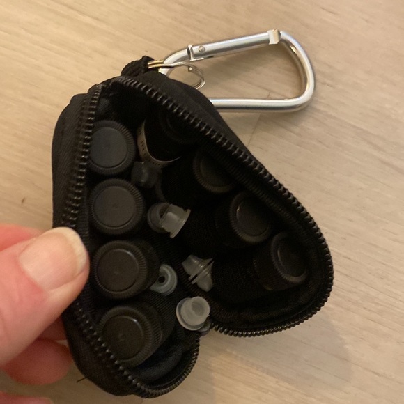 NEW Doterra Keychain Travel Kit, Black #385 - Picture 4 of 4